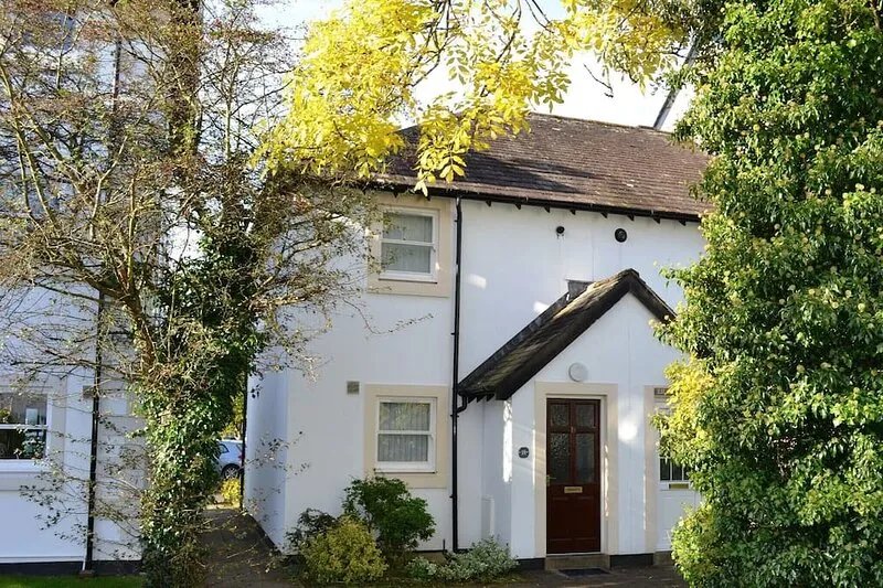 Elm Court 18 has the advantage of being a semi-detached house.