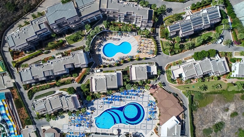 Grand Hotel Holiday Resort