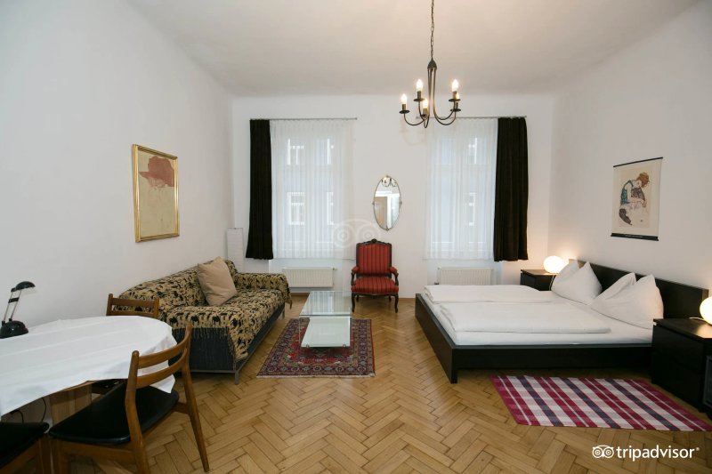Shermin Apartments