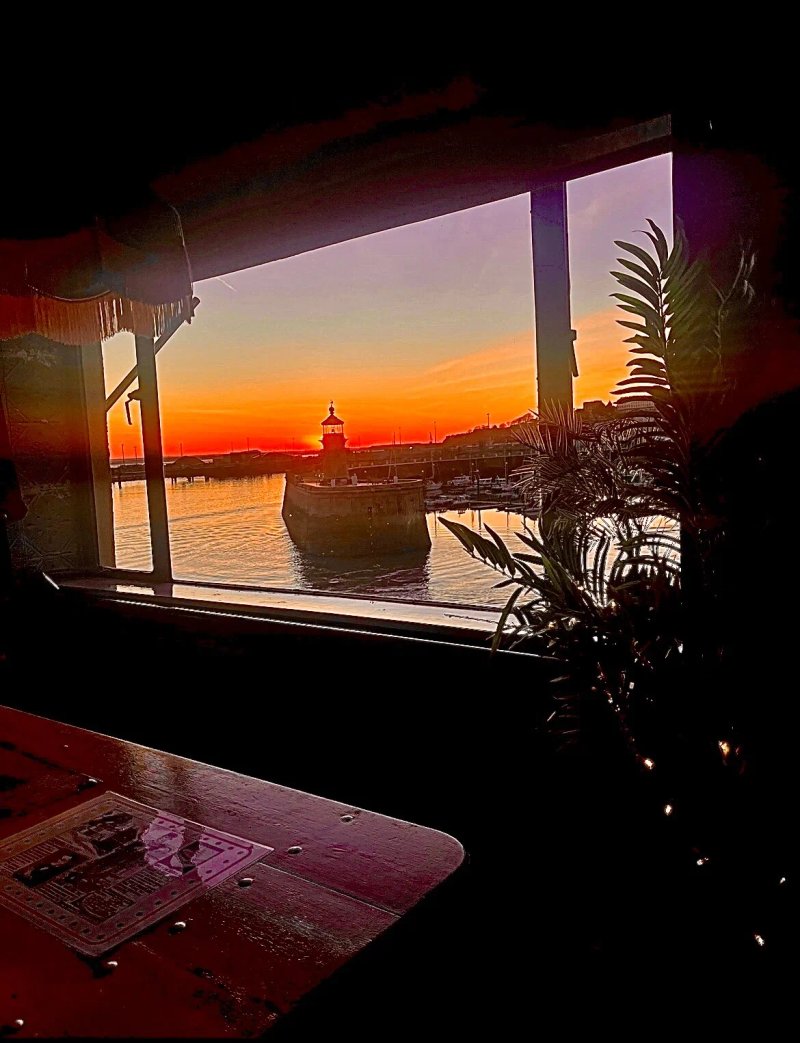 Royal Harbour Brasserie