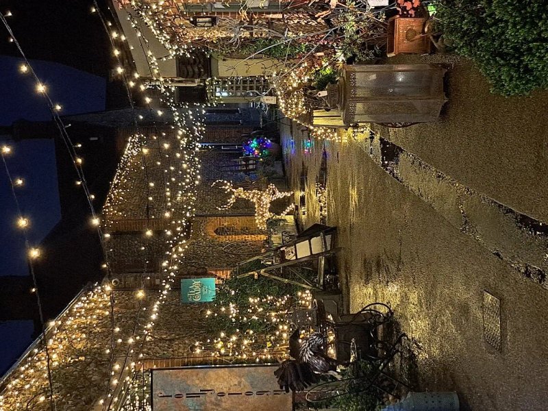 The Rose and Crown