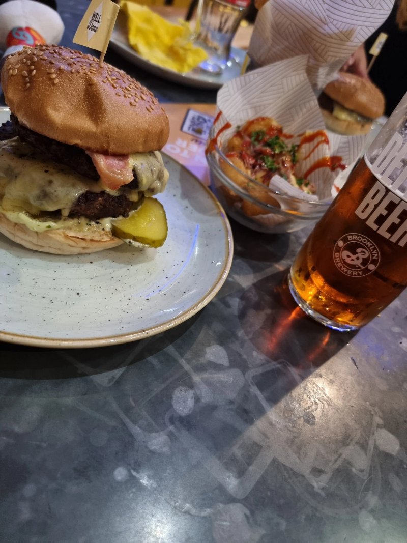 Gourmet Burger Kitchen (GBK)