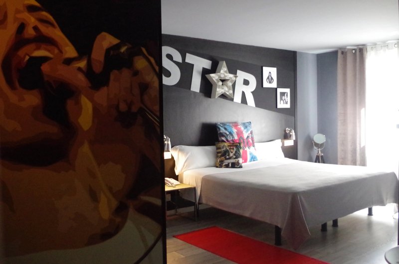 Hotel Apartamentos Rock Star