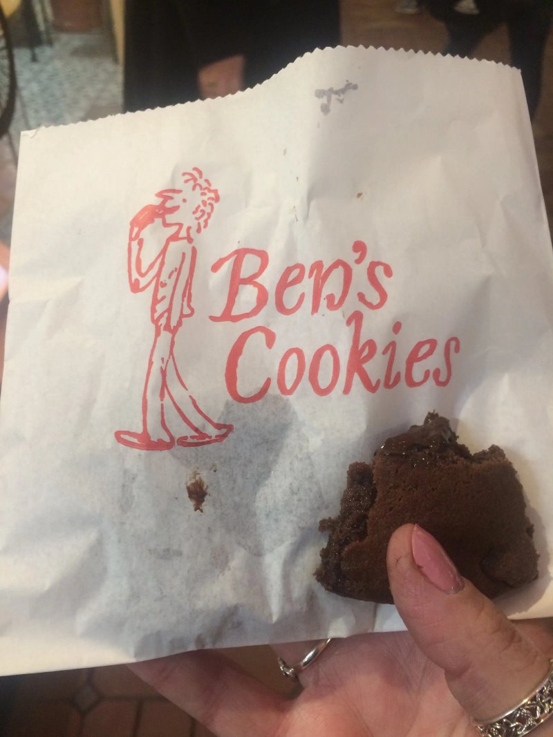 Ben's Cookies
