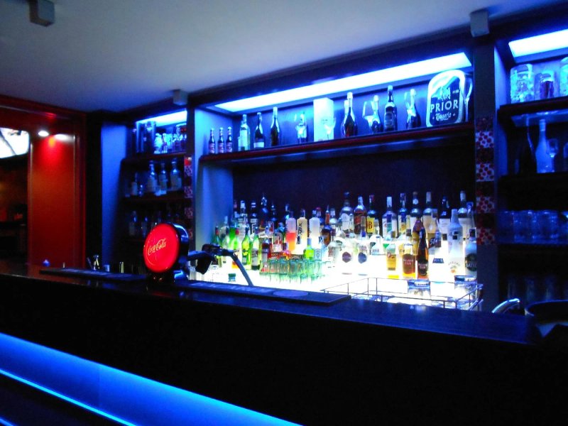 Cherry Light Lounge Pub