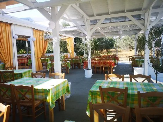 Taverna To Kantouni