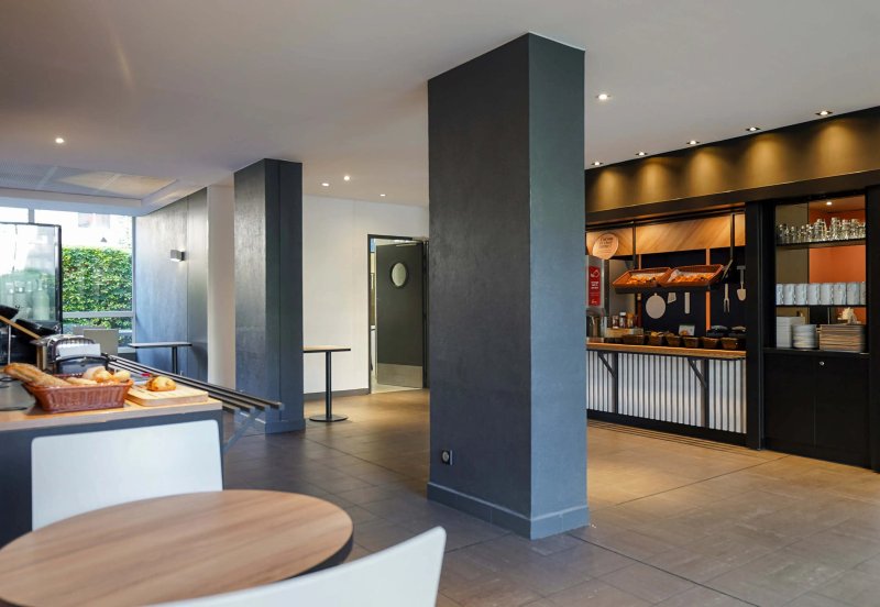 B&B HOTEL Marseille Prado Parc Des Expositions