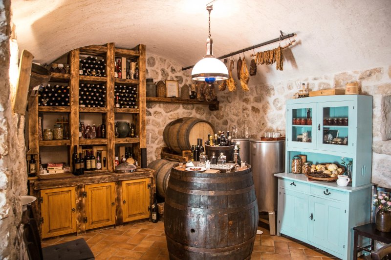 Kameni Dvori Tavern
