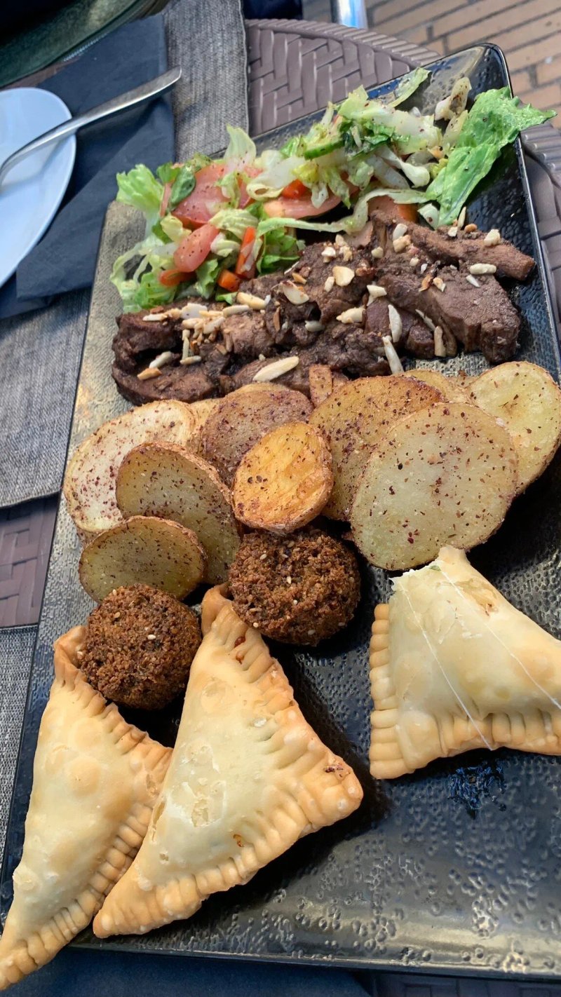 Sumac Bar a Falafel et Mezzes