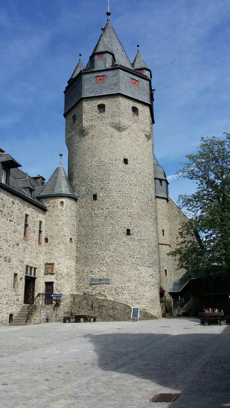 Inn66