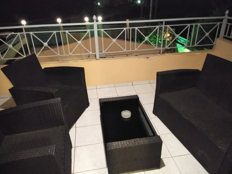 Peri's Hotel