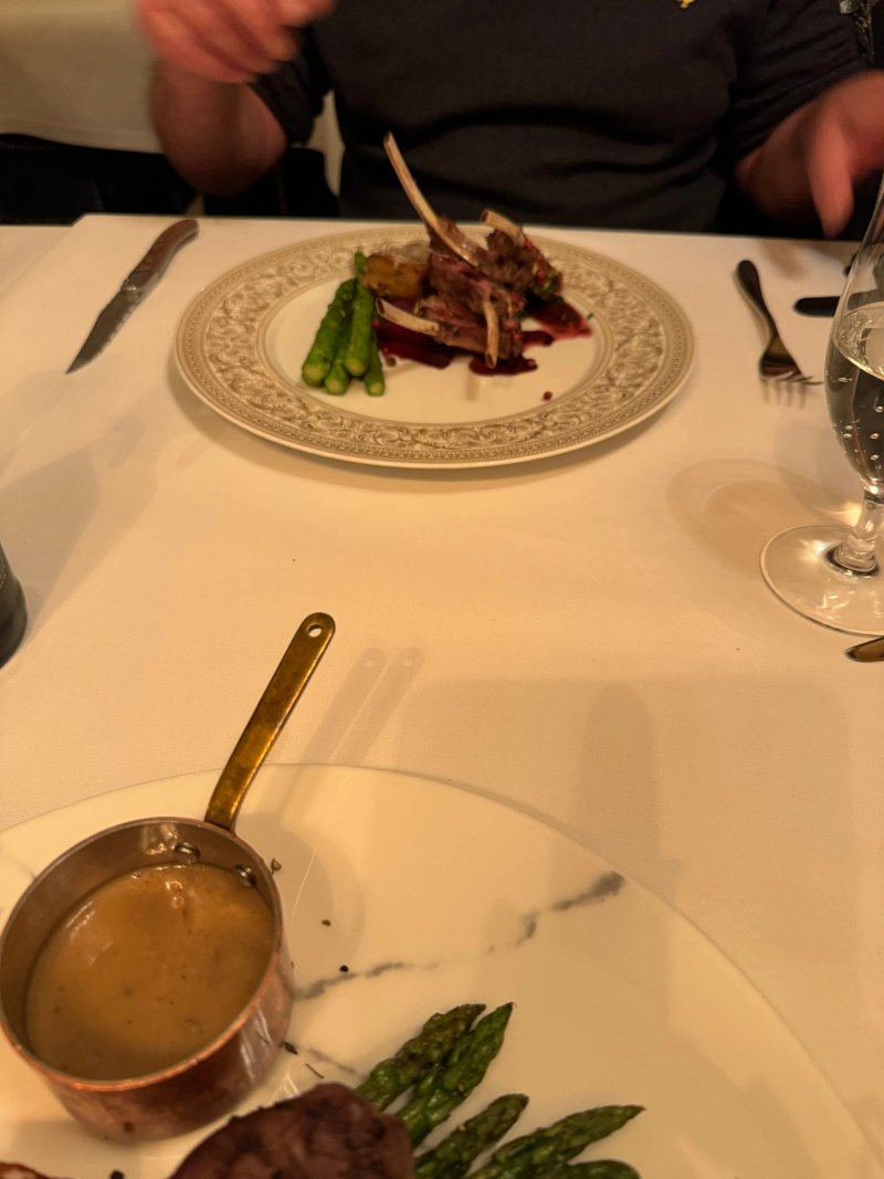Gavi Restaurant