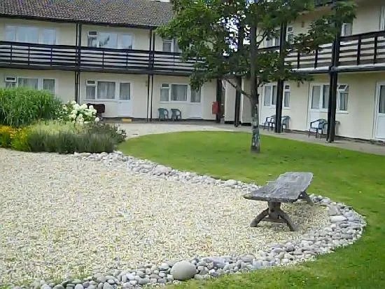 Warner Hotels - Corton