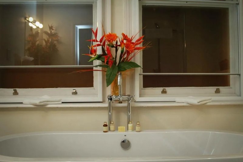 Cinnabar Hertford Hotel