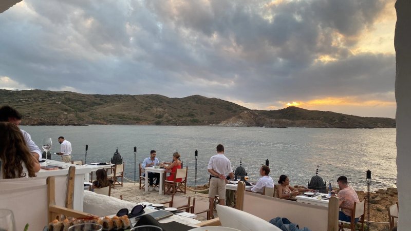 Isabella Beach Club