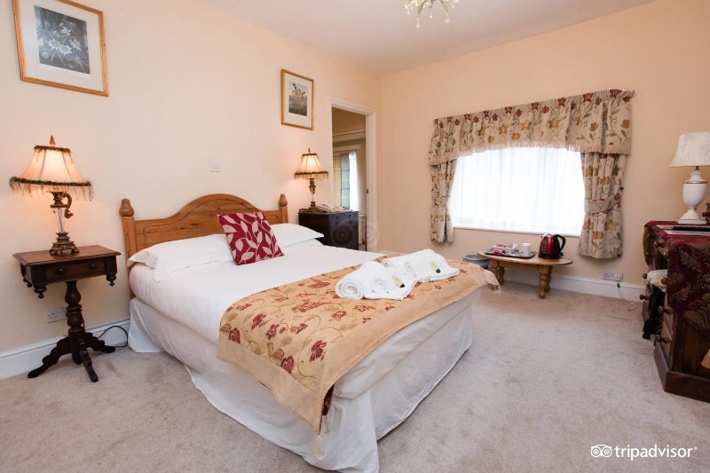 The Crown Hotel