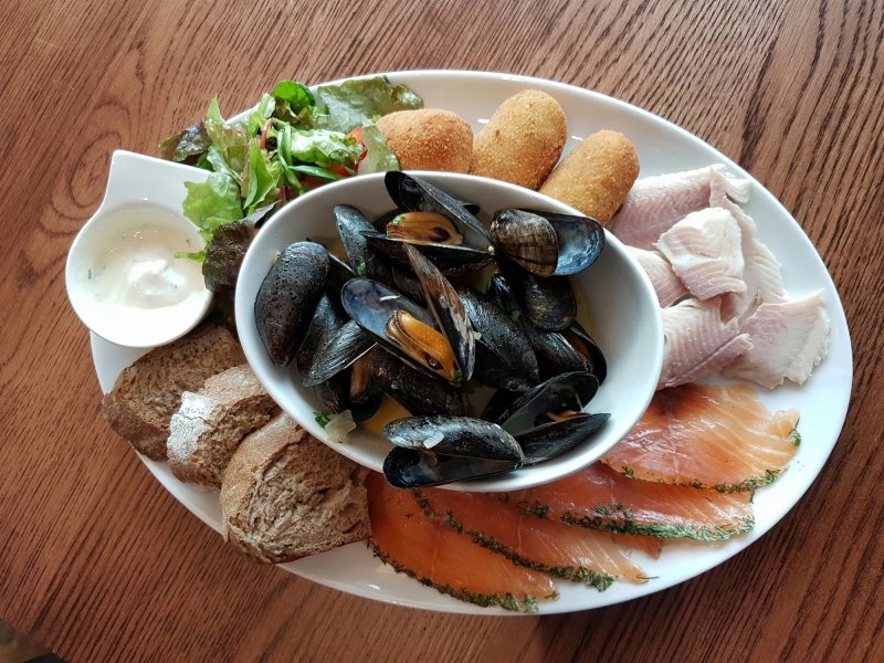 SQ Bar & Restaurant