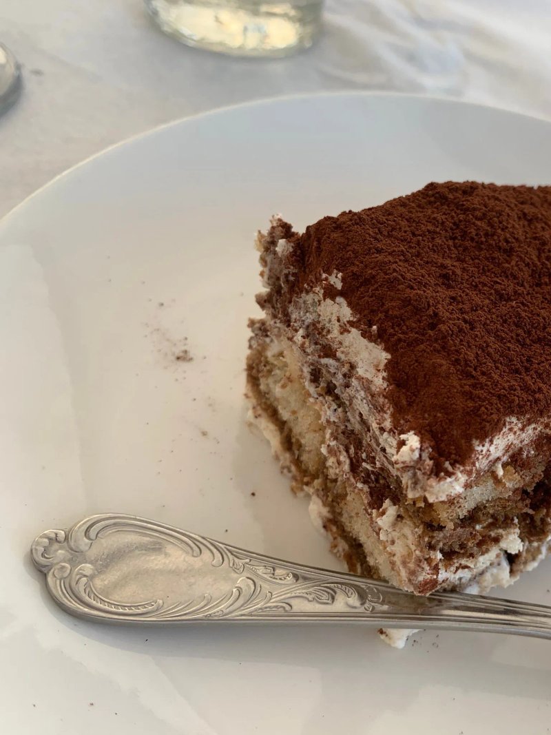 Le Bistro