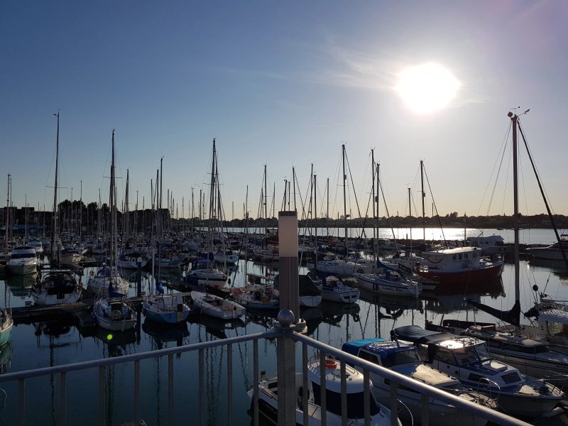 Bombay Bay