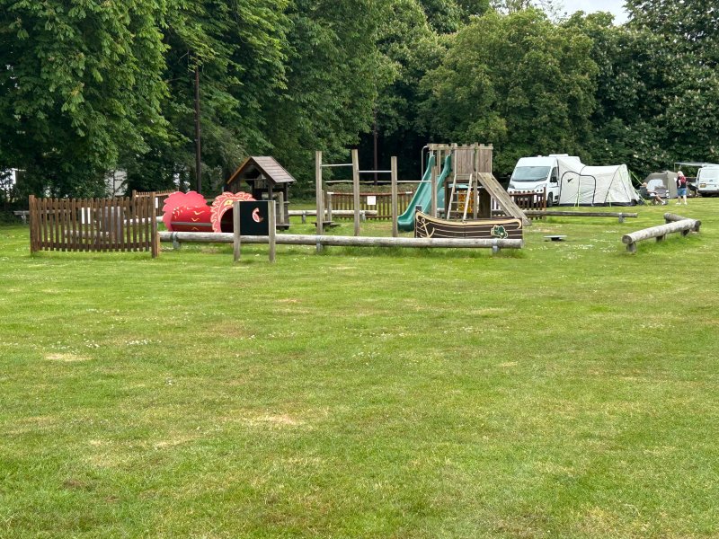 Ship & Anchor Pub & Campsite