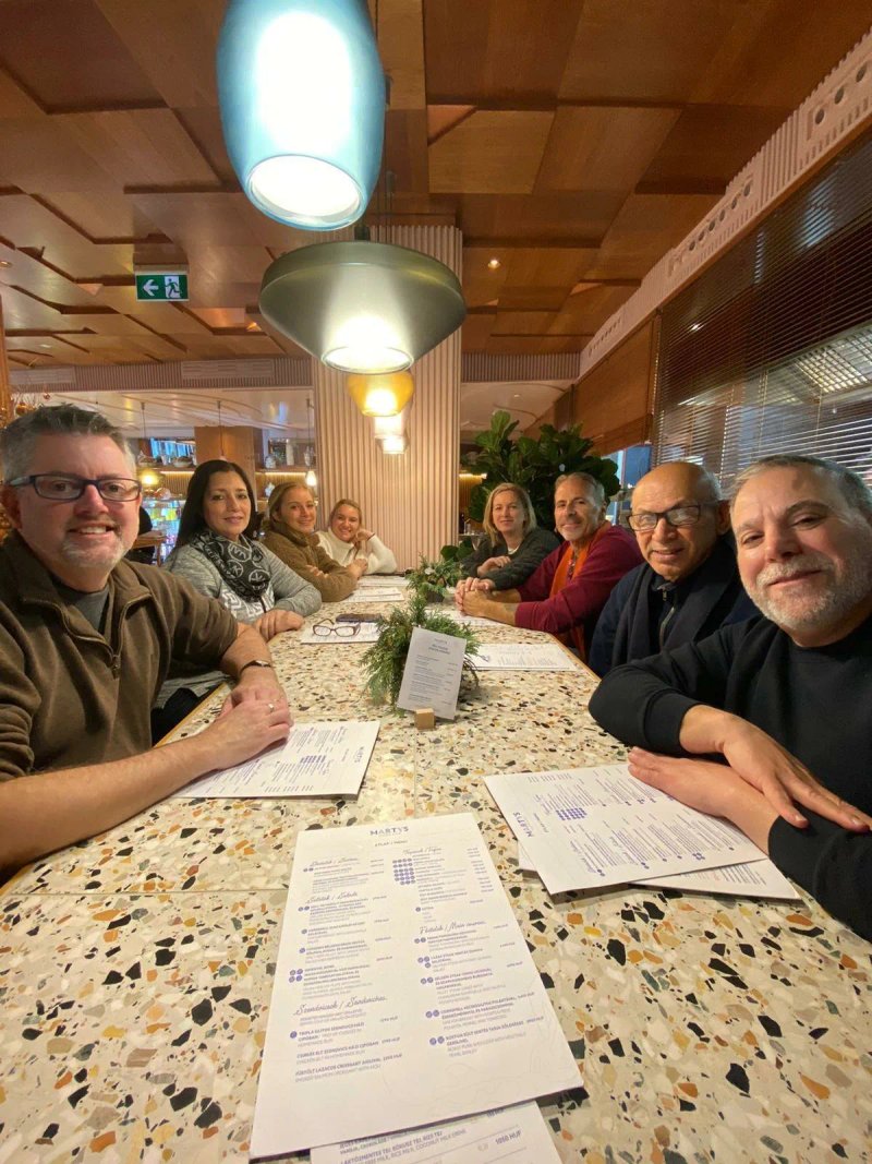 Marty's kitchen & bar