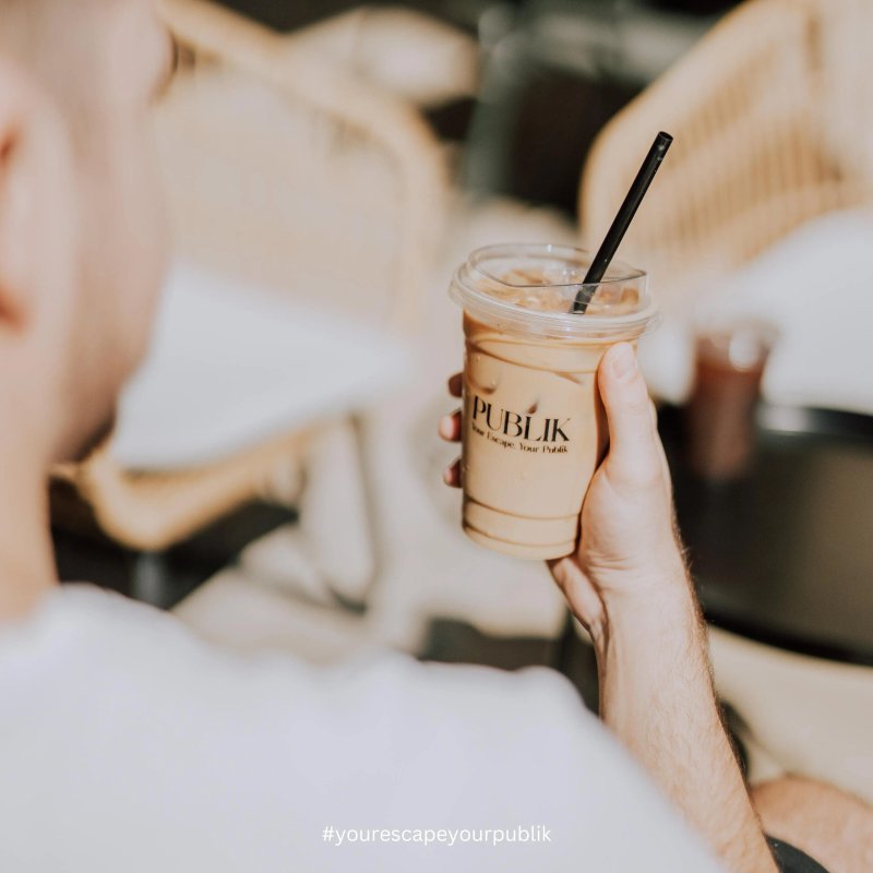 Publik Cafe & Bar