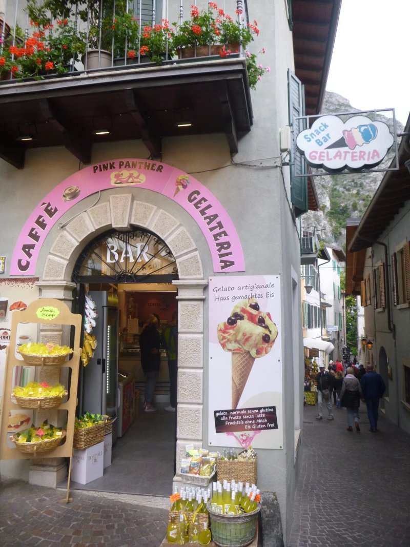 Cafe Gelateria Pink Panther