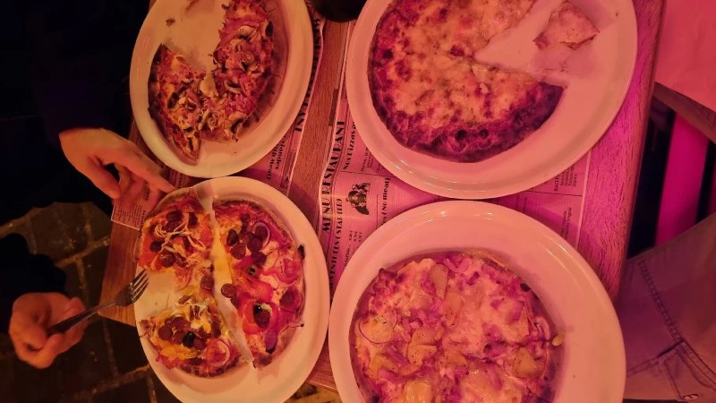 Cinq J Pizza