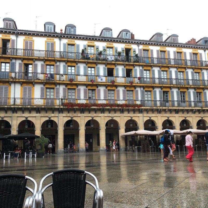 Pub Terraza Txurrut
