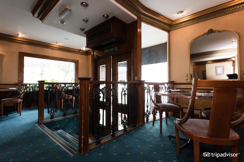 Berjaya Eden Park London Hotel