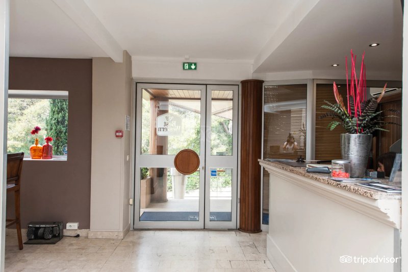 Best Western Plus La Rade