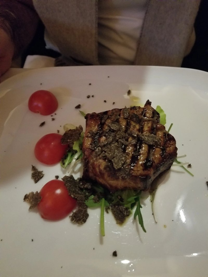 La Buchetta Food & Wine Restaurant