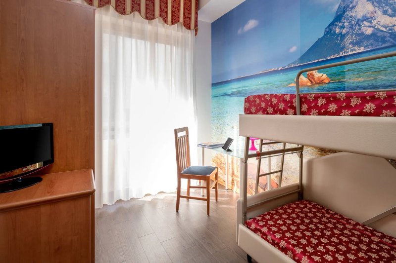 Apollo Hotel