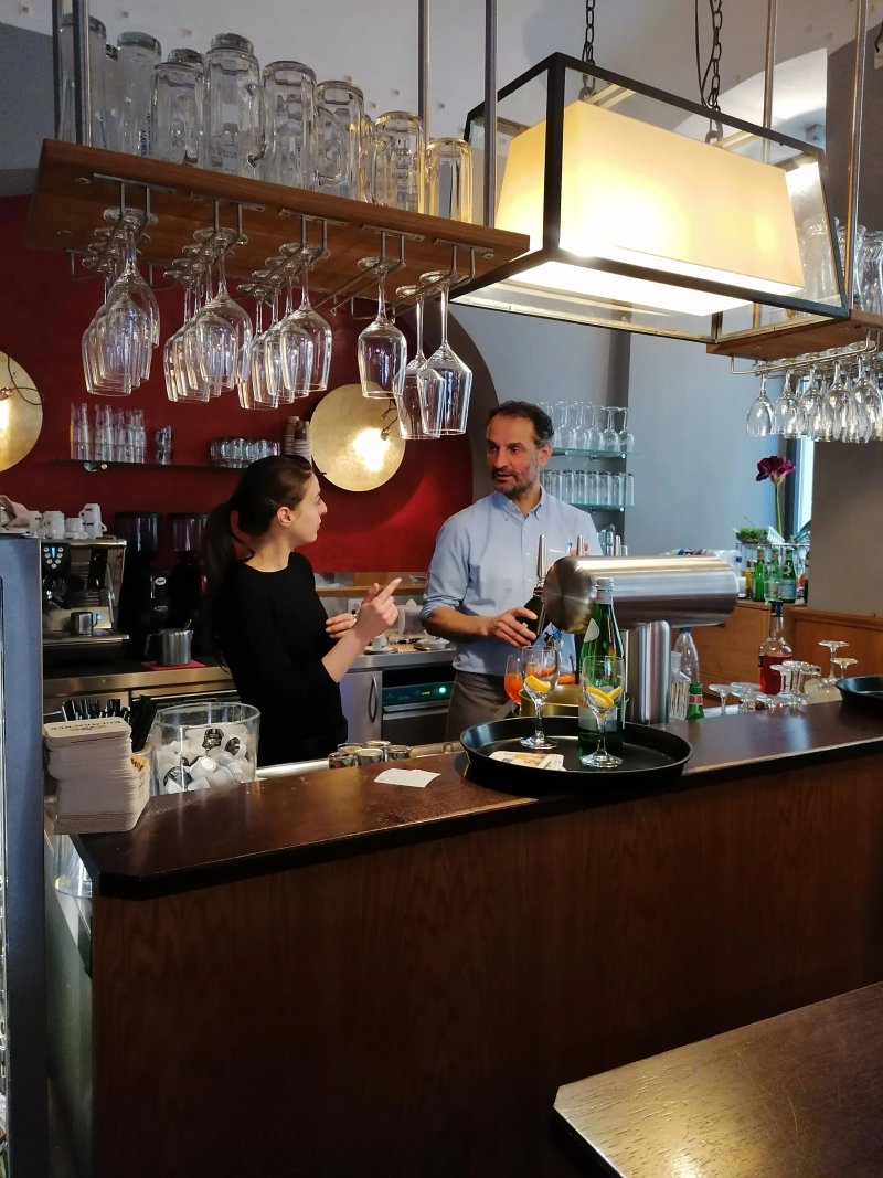 Mueller 7 Cafe