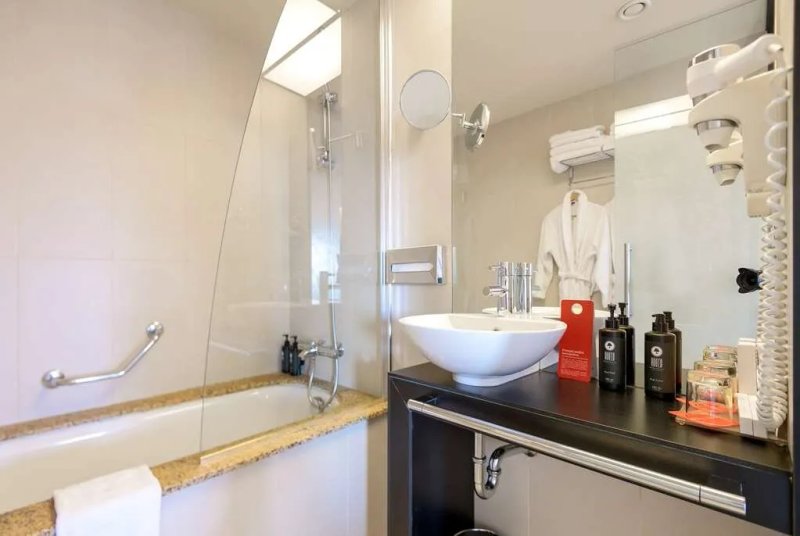 Ramada Plaza By Wyndham Bucharest Convention Center