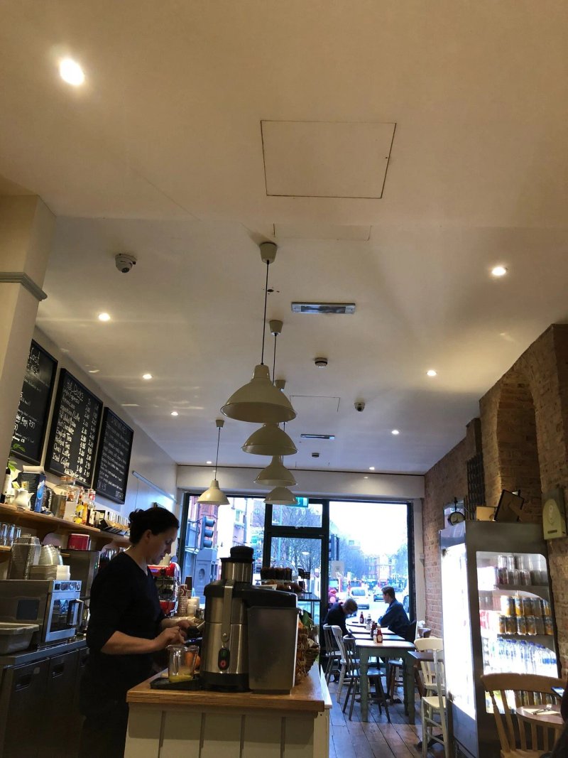 Liz Cafe