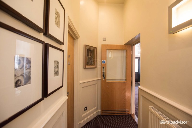 Kensington House Hotel