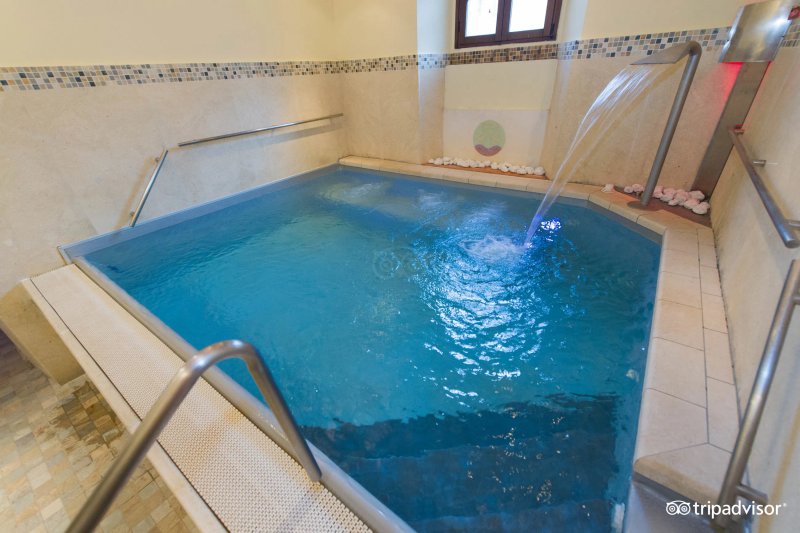 San Pietro Sopra Le Acque Resort & Spa