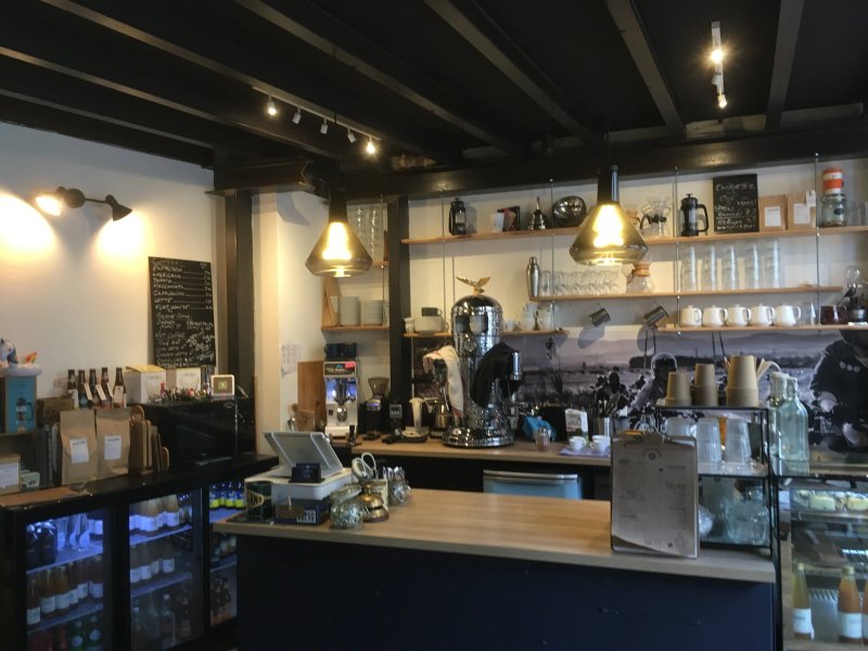 Kargo Kulte - Bar, Coffee Shop & Moto