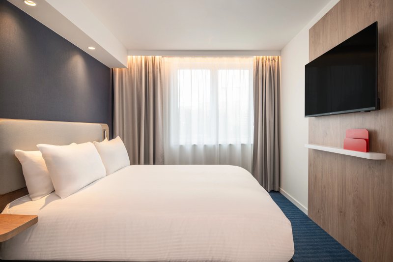 Holiday Inn Express & Suites Ghent, An IHG Hotel