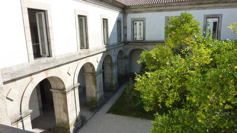 Mosteiro de Sao Cristovao de Lafoes