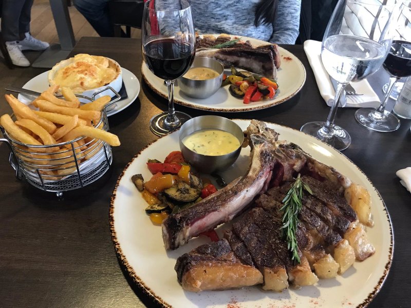 Les Bouchers Doubles