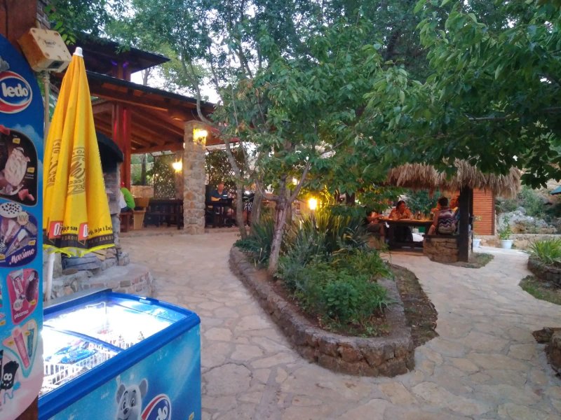 Food House Zrmanja
