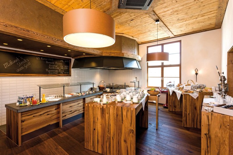Hotel-Restaurant Hirsch in Finningen