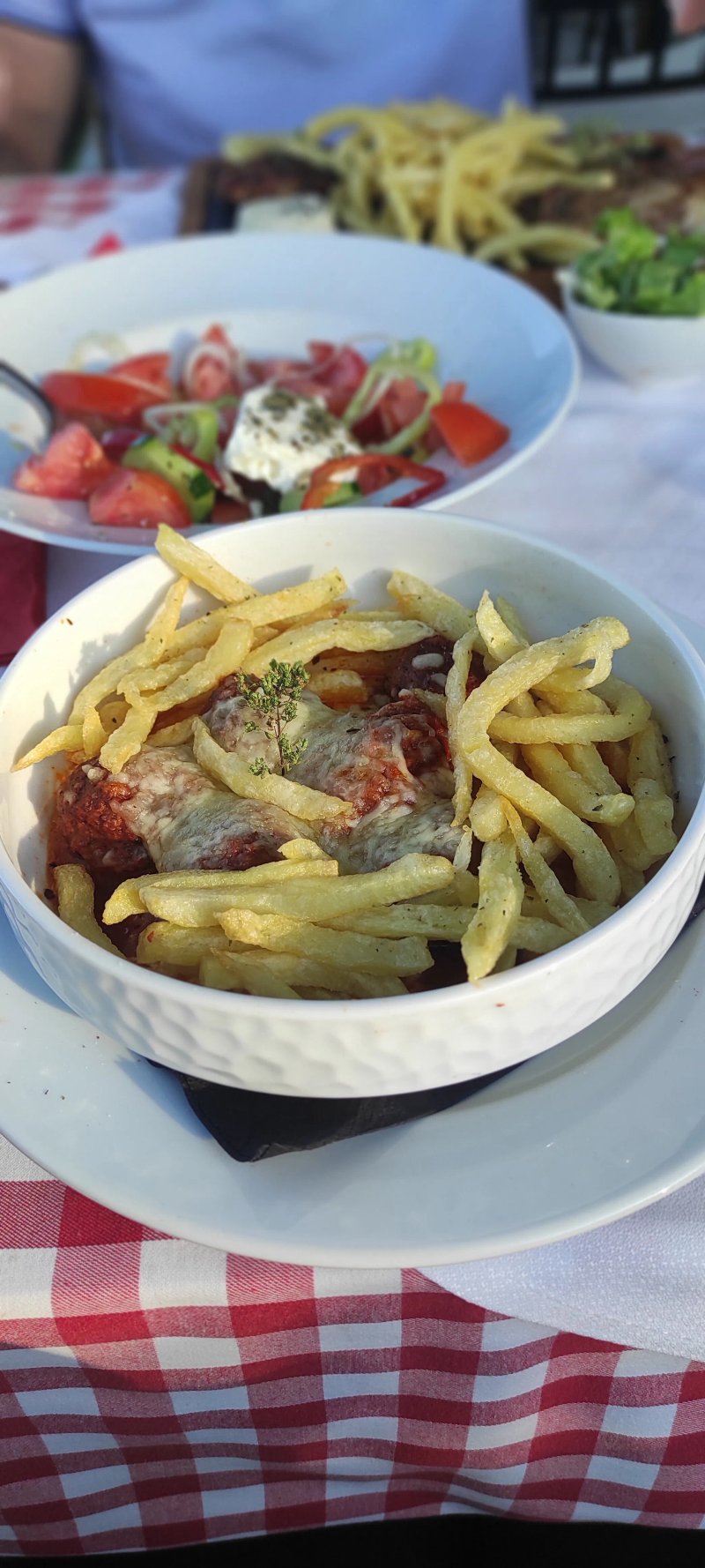 Taverna Chrysopeleia