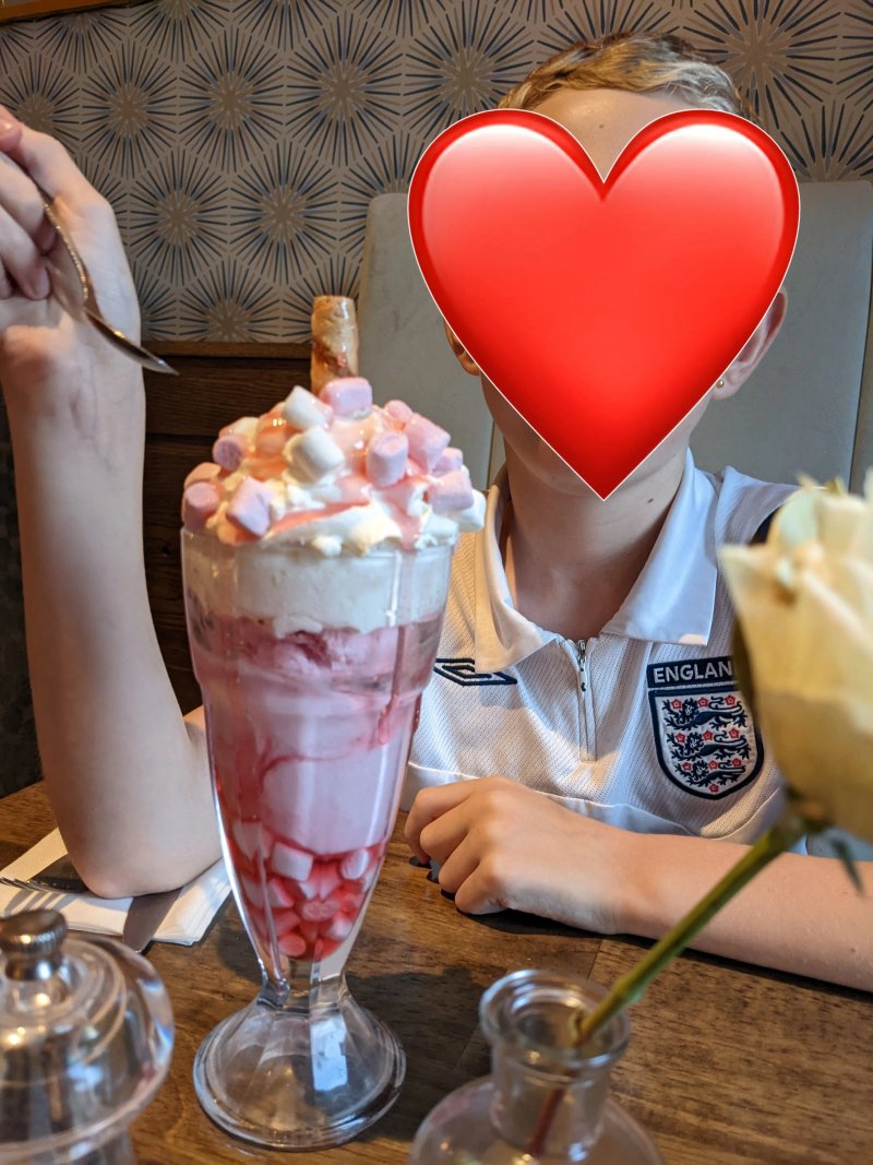 The White Horse Overstrand