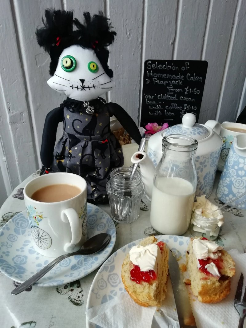 sandgate coffee & delights