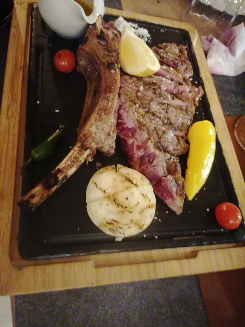 Quirinu's Wine&grill