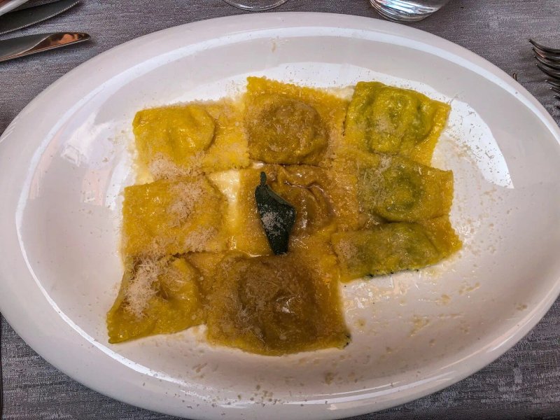 Atmosfera - Cucina Tradizionale Greca e Parmigiana