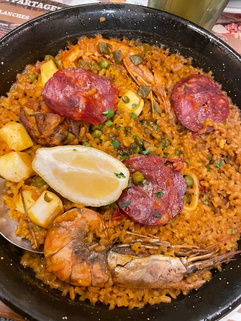 Canas y Tapas Serris